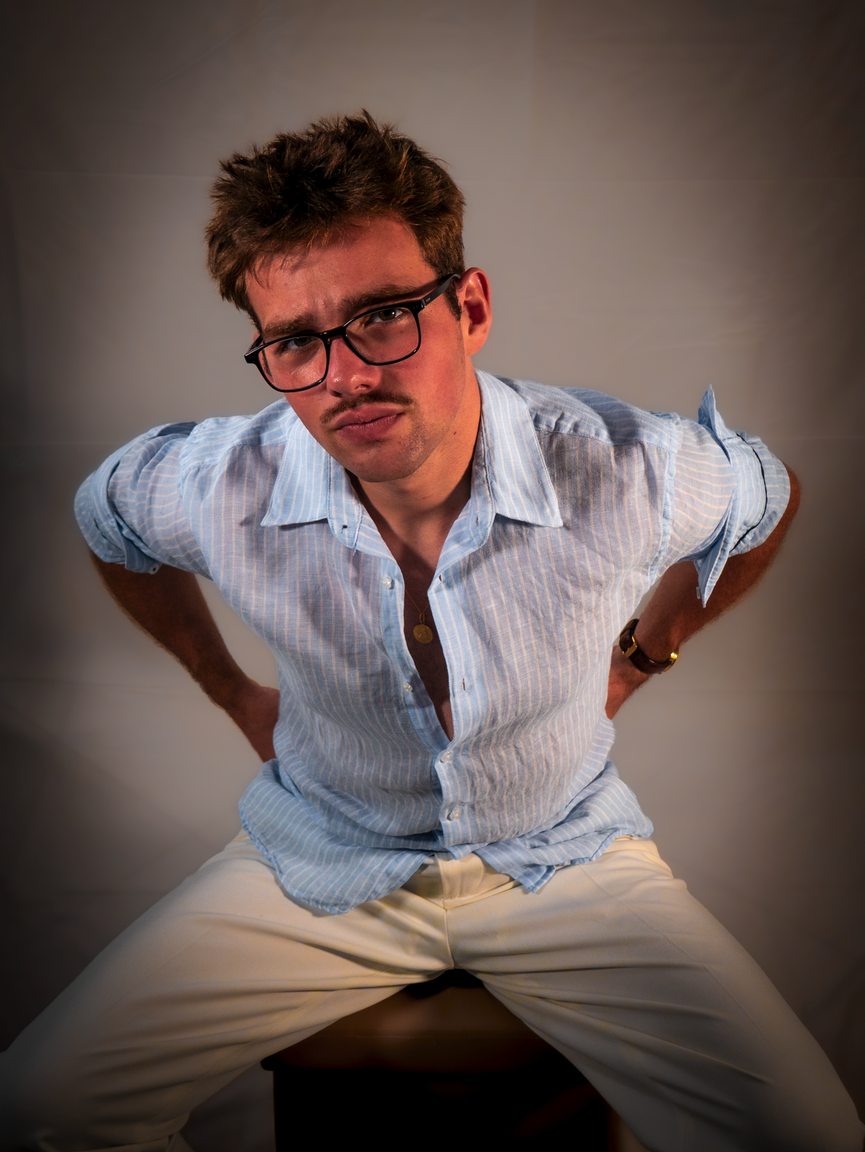 Photogrphie en studio d'un homme pour un CV